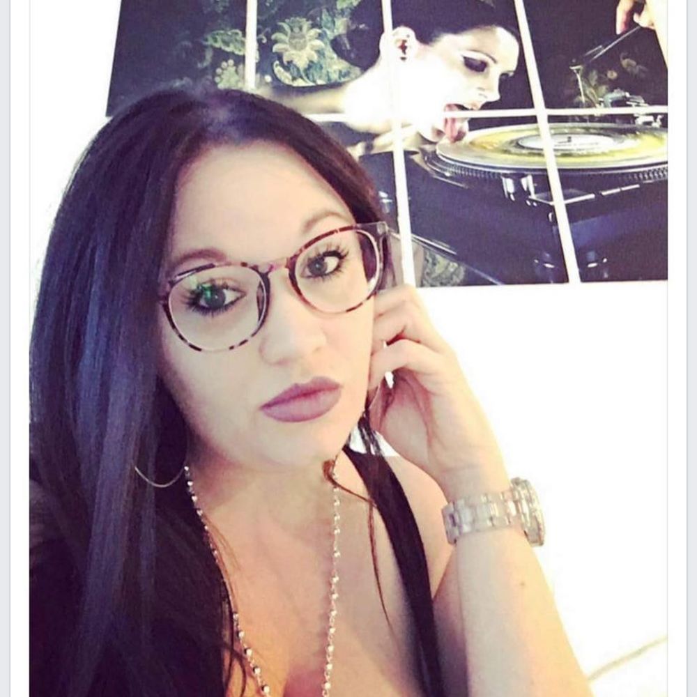 Meet your Posher, Stacy